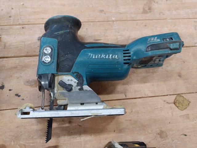 999710-4 Makita - Paket