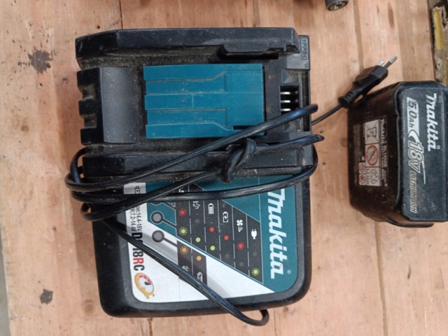 999710-11 Makita - Paket