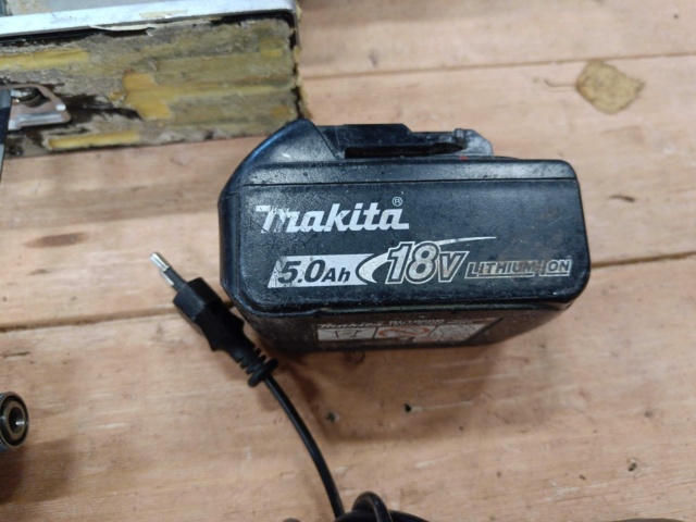 999710-12 Makita - Paket