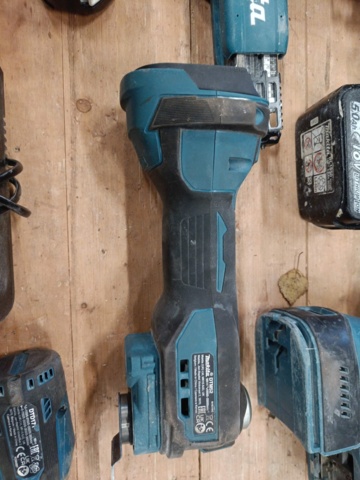 999720-7 Makita - Paket