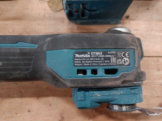 999720-9 Makita - Paket