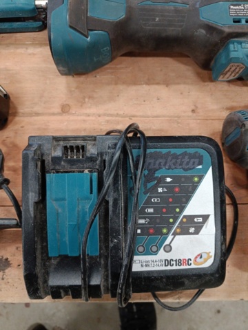 999720-16 Makita - Paket