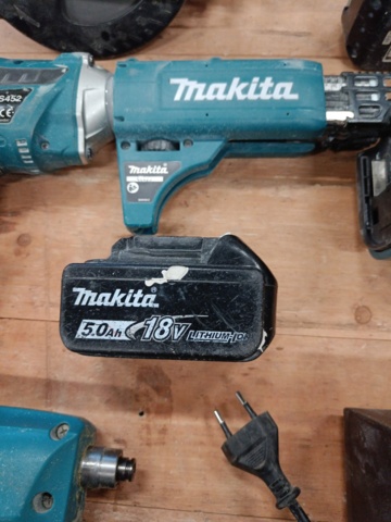 999720-17 Makita - Paket