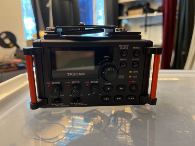 1066638-1 Tascam Linear Pcm Recorder DR-600 mk II