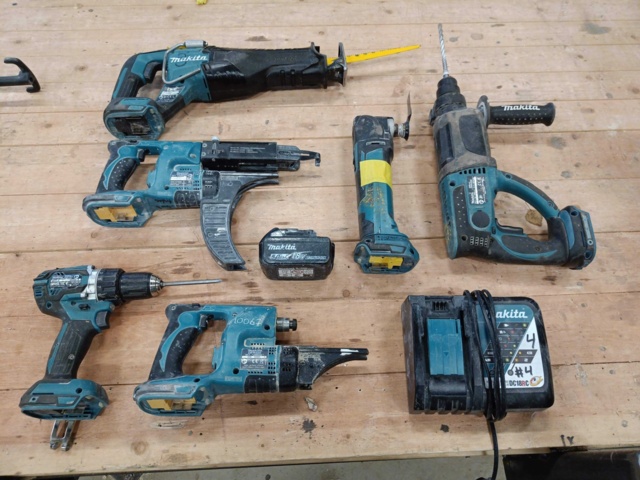 999728-1 Makita - Package