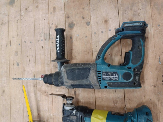 999728-8 Makita - Package