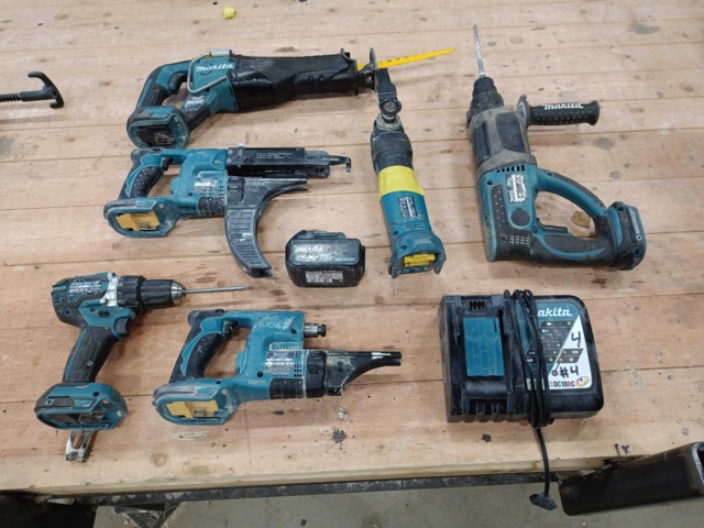 999728-20 Makita - Package