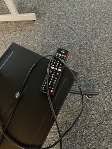 1066583-4 LG screen/tv 55&quot; with stand