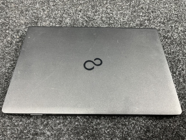 1114390-2 Fujitsu Lifebook A357, i5-7200U 8GB/256 GB