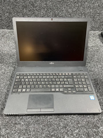 1114390-7 Fujitsu Lifebook A357, i5-7200U 8GB/256 GB