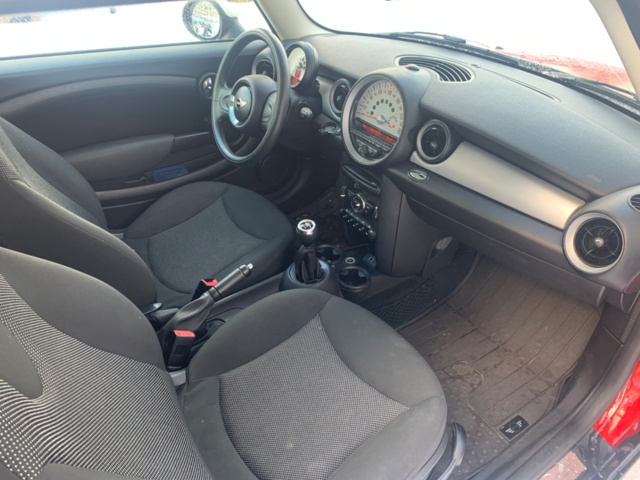 1114443-9 MINI One - 2013