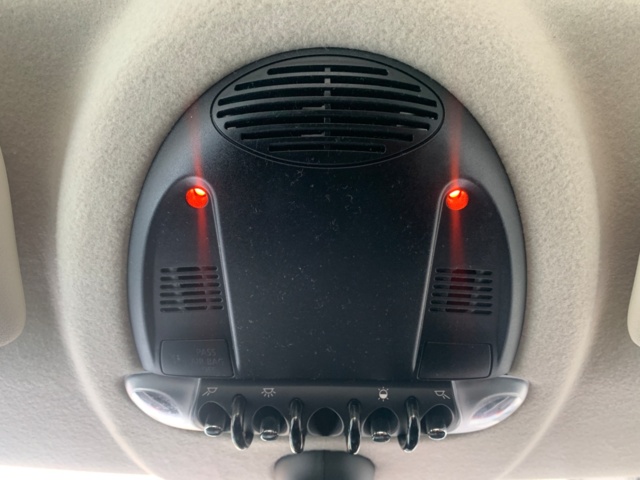 1114443-22 MINI One - 2013