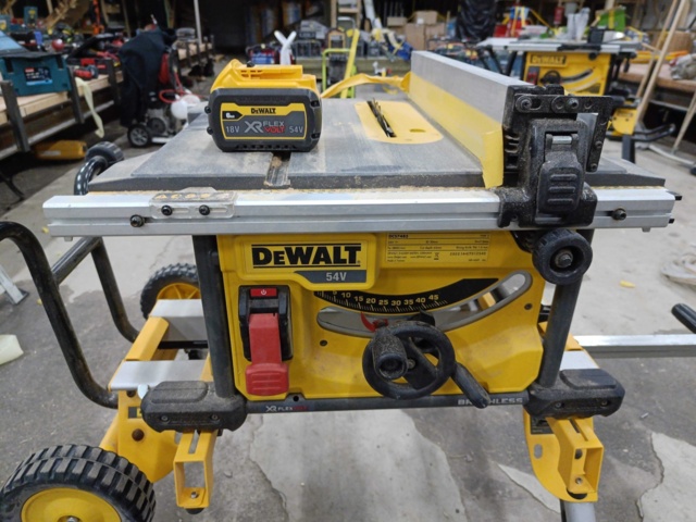 999748-4 Battery-powered Jigsaw DeWalt DCS7485