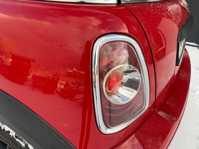 1114443-45 MINI One - 2013