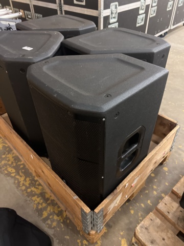 1051356-2 Event speakers 4 JBL PRX615M