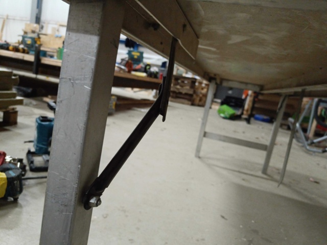 999757-10 Cutting Table For Insulation