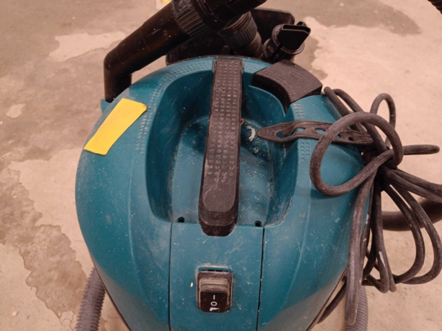 999762-5 Industrial vacuum cleaner Makita VC2012L
