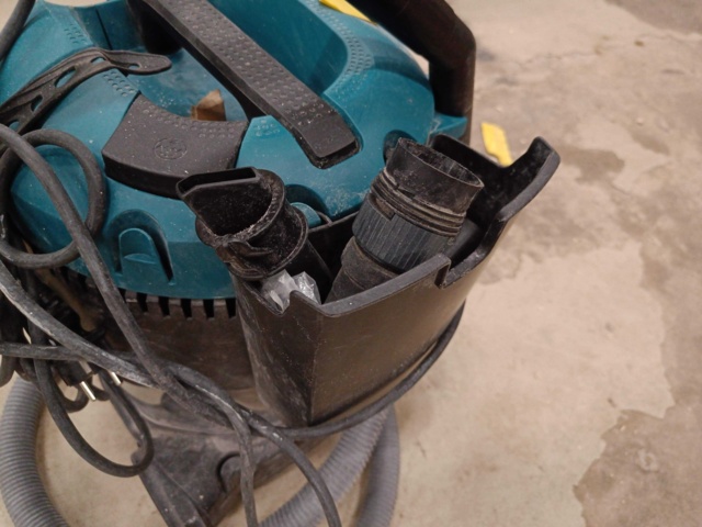 999762-6 Industrial vacuum cleaner Makita VC2012L