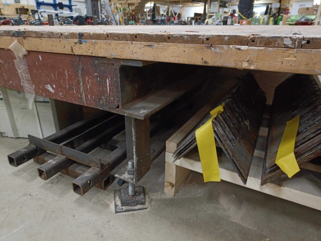 999773-13 Nail table 12x3-Meter