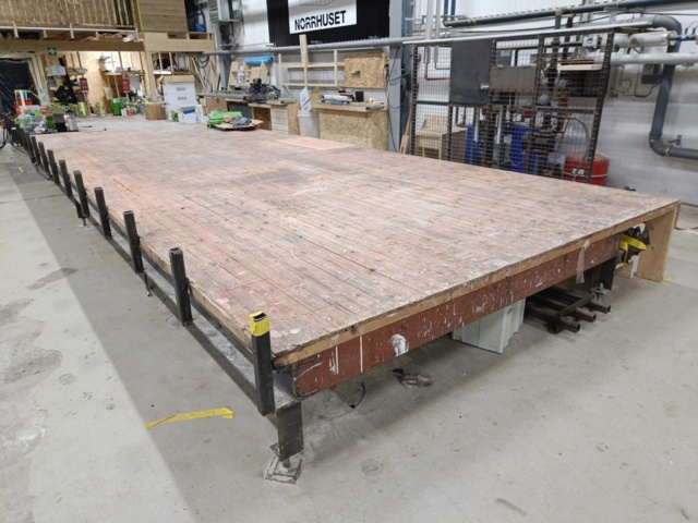 999775-1 Nail table 12x3-Meter