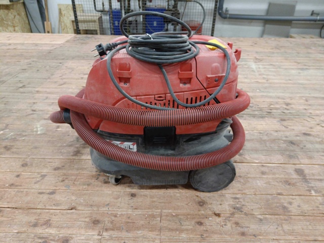 999777-5 Industrial vacuum cleaner Milwaukee AS-30 LAC