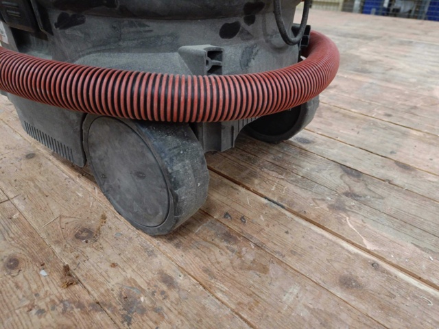 999777-6 Industrial vacuum cleaner Milwaukee AS-30 LAC