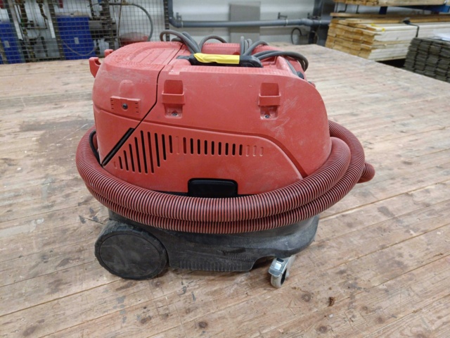 999778-2 Industrial vacuum cleaner Milwaukee AS-30 LAC