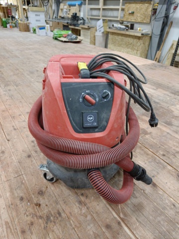 999778-3 Industrial vacuum cleaner Milwaukee AS-30 LAC
