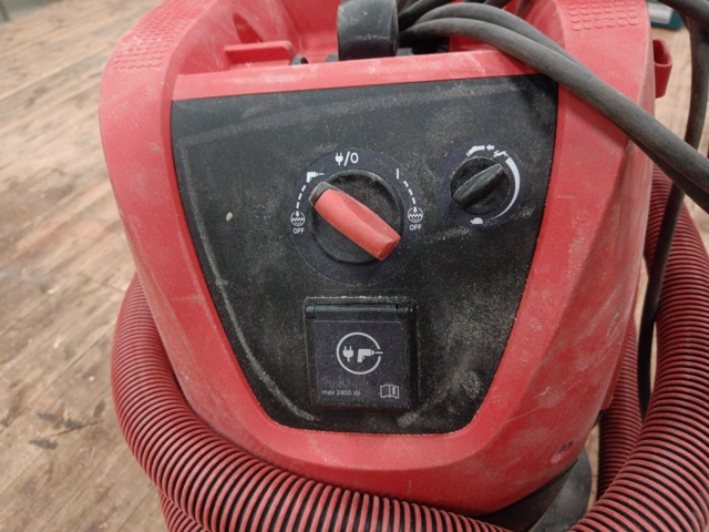 999778-9 Industrial vacuum cleaner Milwaukee AS-30 LAC