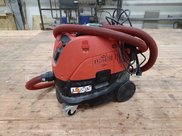 999779-1 Industrial vacuum cleaner Milwaukee AS-30 LAC