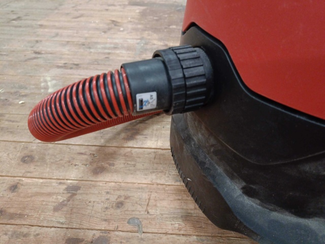 999779-5 Industrial vacuum cleaner Milwaukee AS-30 LAC