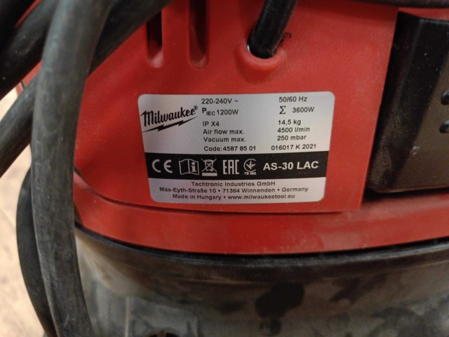 999779-10 Industrial vacuum cleaner Milwaukee AS-30 LAC