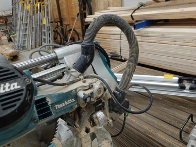 999804-12 Cut / Miter Saw Makita LS1019L