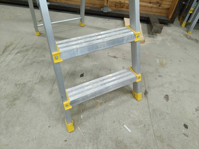 999821-3 Stepladder Wibe