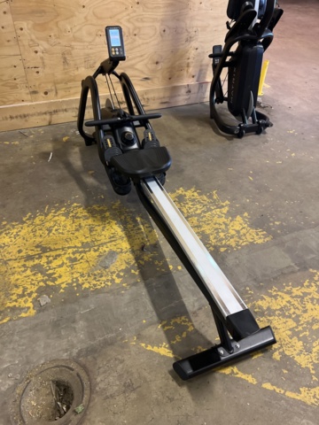 1051366-2 Rowing machine Matrix ROWER-02 - 2019