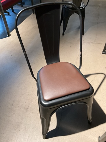 1061815-9 Restaurant furniture tables and chairs