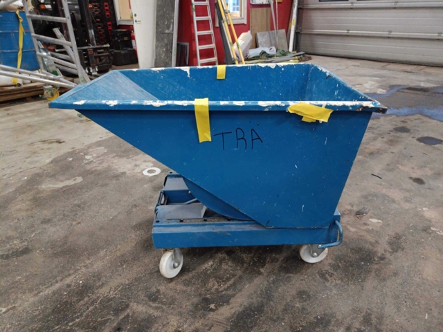 999846-2 Skräpcontainer Tippbar