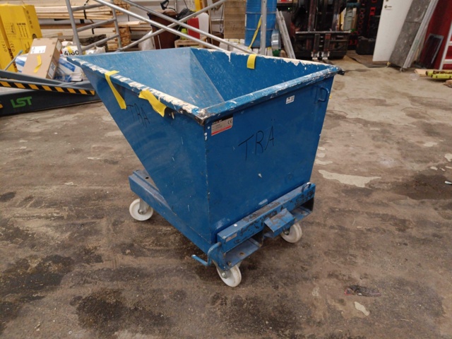 999846-3 Skräpcontainer Tippbar