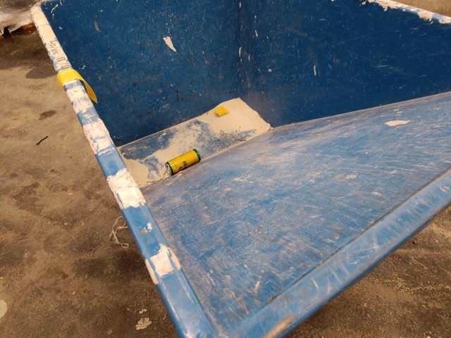 999846-12 Skräpcontainer Tippbar