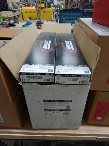 999884-6 Nail & Screw