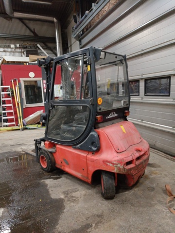 999897-3 Electric truck Linde E20P -2004