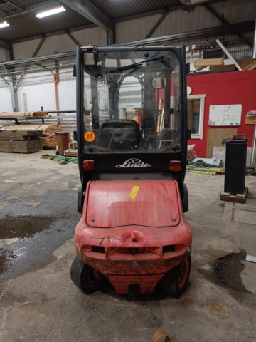 999897-4 Electric truck Linde E20P -2004