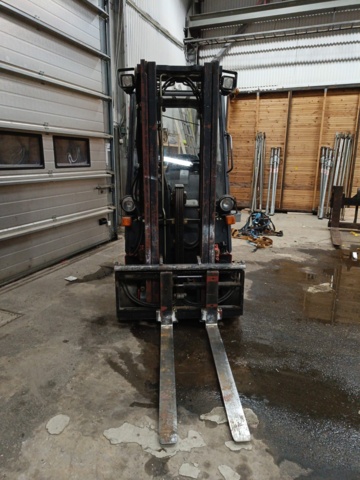 999897-7 Electric truck Linde E20P -2004