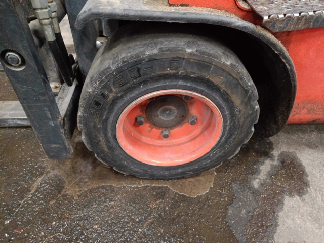 999897-8 Electric truck Linde E20P -2004