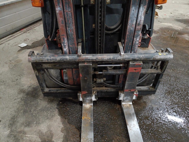 999897-17 Electric truck Linde E20P -2004