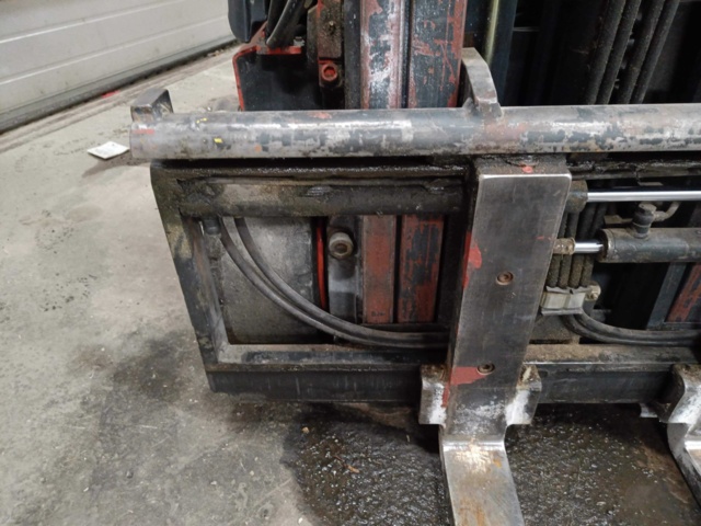 999897-18 Electric truck Linde E20P -2004