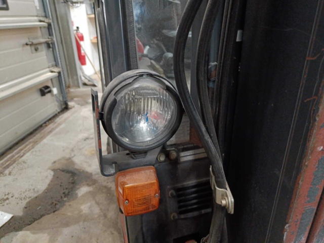 999897-23 Electric truck Linde E20P -2004