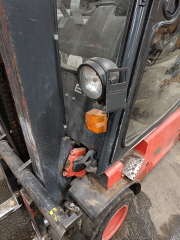 999897-25 Electric truck Linde E20P -2004