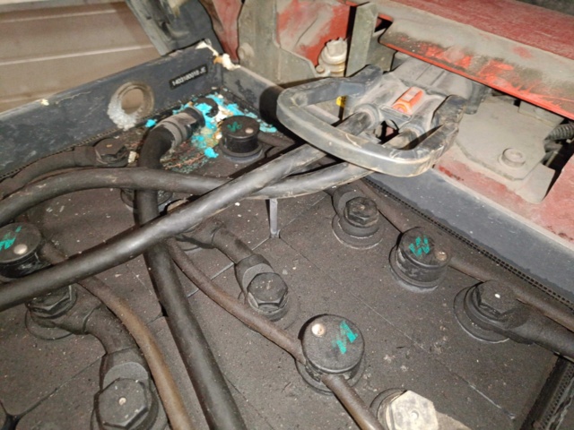 999897-37 Electric truck Linde E20P -2004