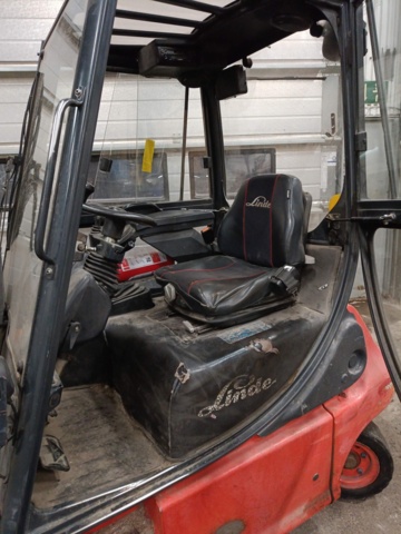 999897-46 Electric truck Linde E20P -2004